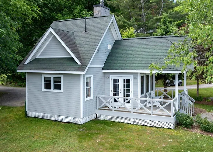 Port Cunnington Lodge