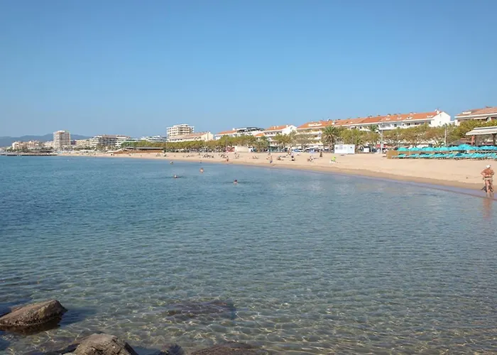 Hotel Sable Et Soleil - Port, Plage & Jacuzzi Prive Fréjus