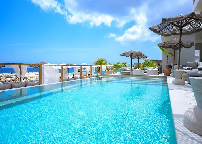 Art Hotel Curacao - Luxury Adults Only