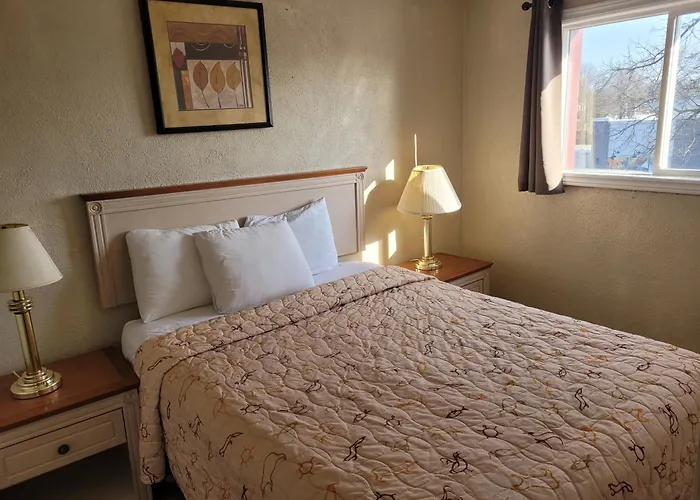 Sand Castle Suites Motel
