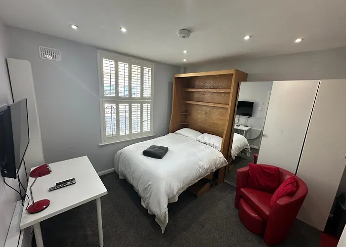 Keedwell Studio Apartments