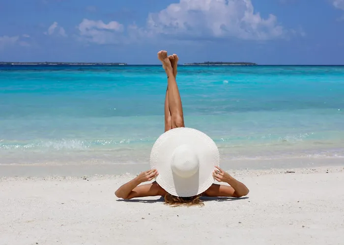 Makunudu Island- An Intimate Hideaway - Booking From Sept For Stay 7 Nights Or More And Enjoy 30 Percent Off Shared Roundtrip Speedboat And Spa - Valid For Stays Until 30 September 2026 Makunudhoo (Male-Atoll)