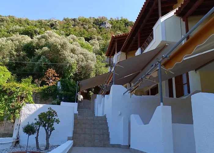 Athina Studio Apartments