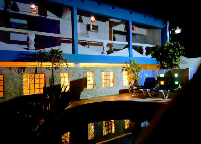 Hotel El Tronco Inc