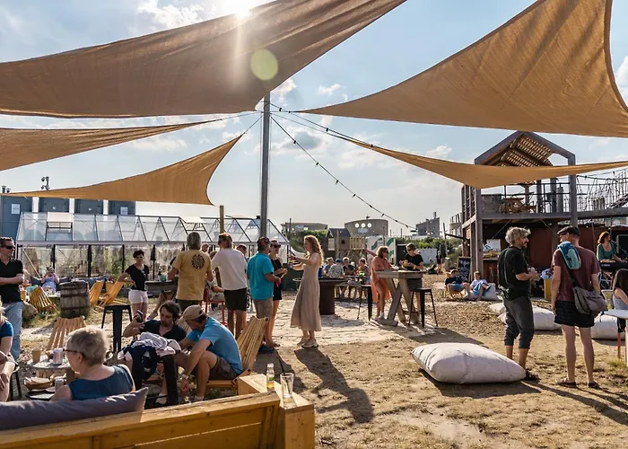 Basecamp Tiny House Eco-Resort Ijmuiden