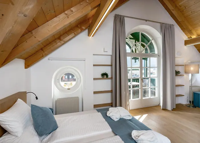 Seehotel Brandauer's Villen Strobl