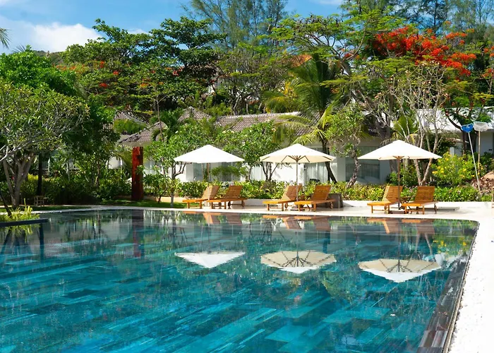 Fleur De Lys & Spa Long Hai