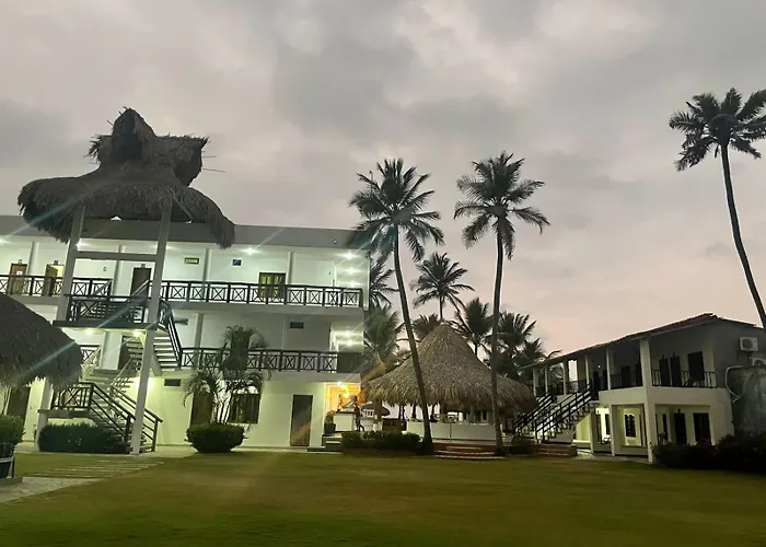 Hotel Los Tambos Del Caribe Beach