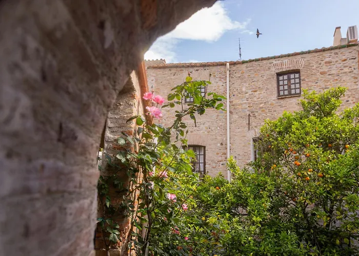La Vieille Demeure Hotel Torreilles
