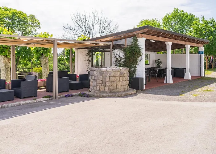 H.A.N.D Surf Hostel Langre 