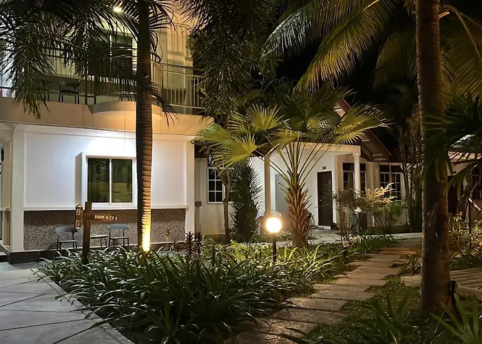 White Lodge Pantai Cenang 