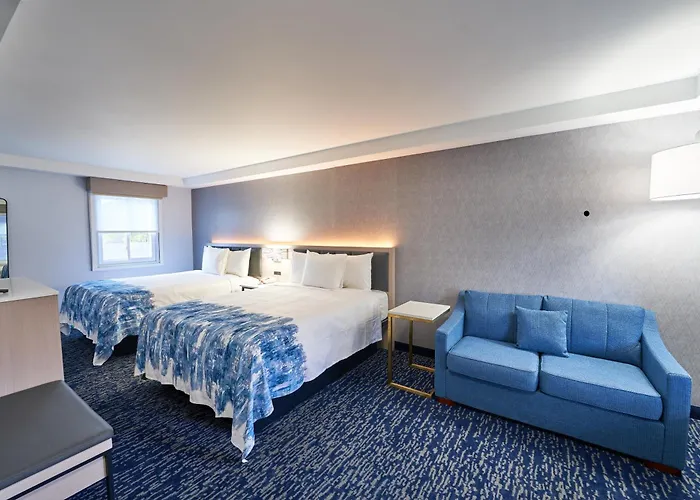 All Seasons Inn & Suites