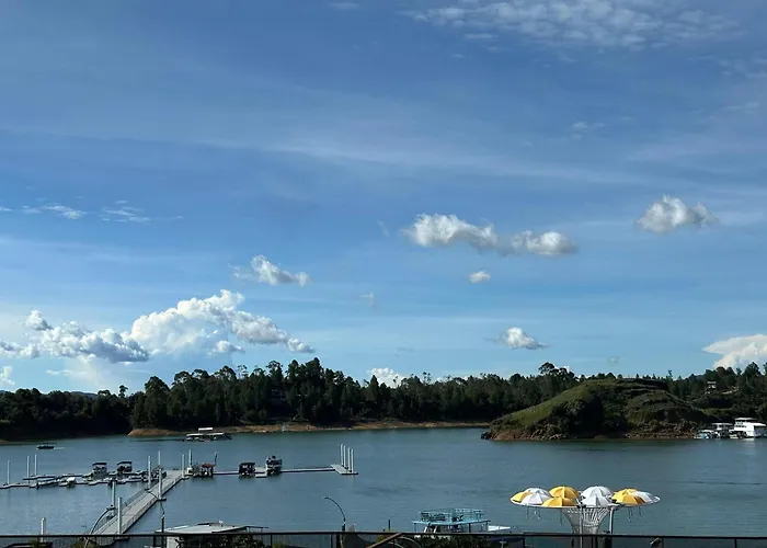 Hotel Bahia Guatape