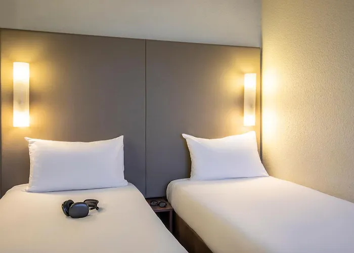 Campanile Nimes Sud - Caissargues Hotel
