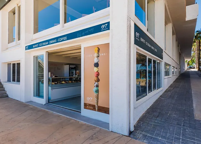 Hotel O7 Colombo S'Illot 