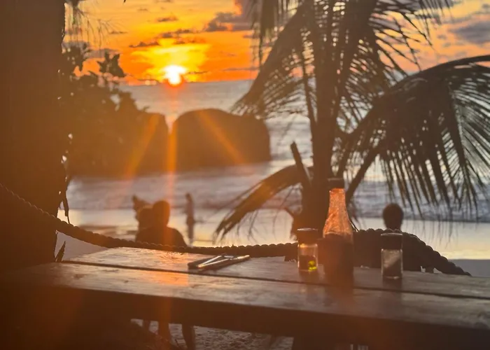 Le Chevalier Bay Guesthouse Anse Lazio