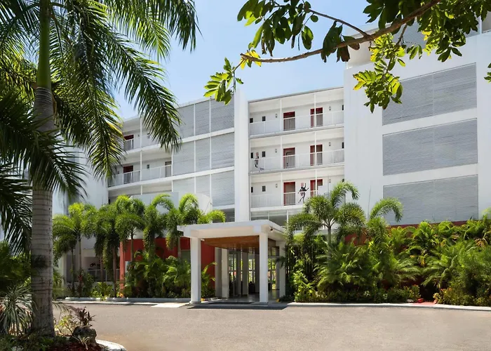 Grand Decameron Cornwall Beach, A Trademark All-Inclusive Resort Montego Bay