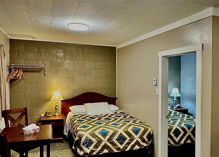 Caravel Motel