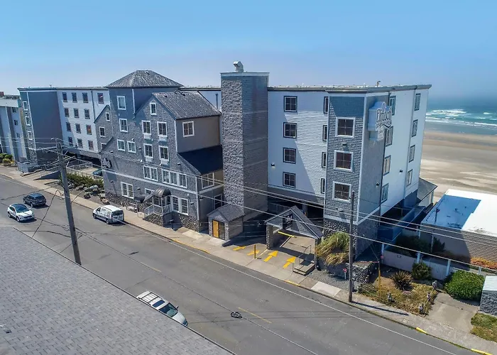 Elizabeth Oceanfront Suites, An Ascend Collection