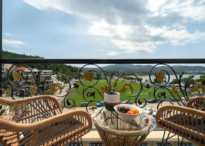 Greek House Hotel Neos Marmaras