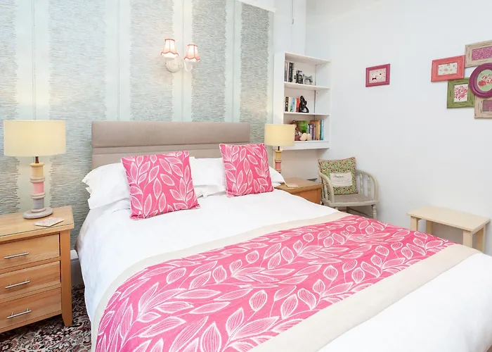 The Ravenswood B&B