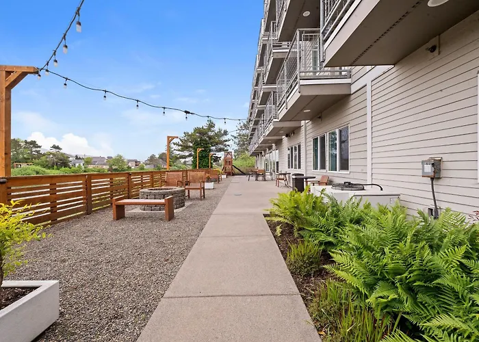 River Inn At Seaside