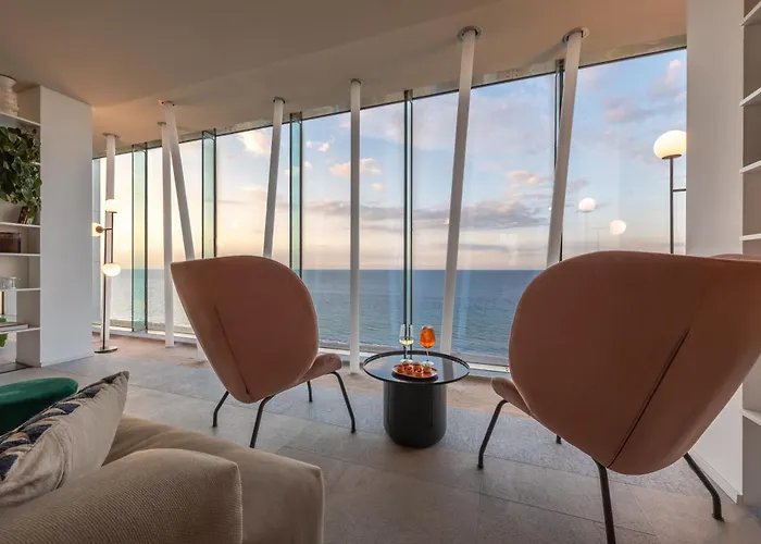 Hotel Charlie in Pesaro