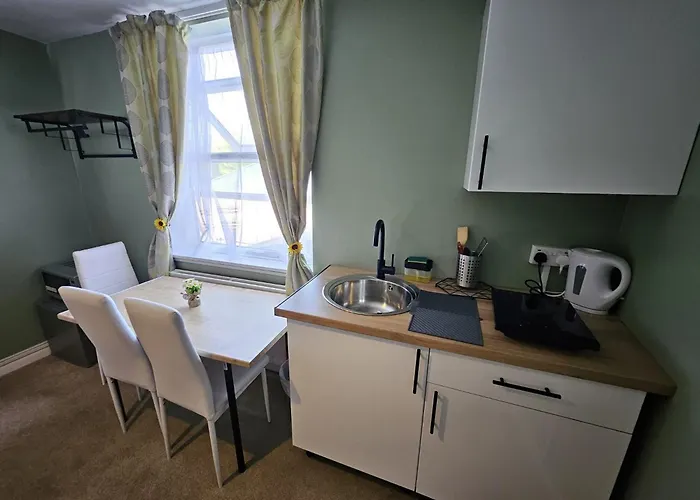 Inn By The Sea, Portsmouth, Parking Ev 22Kw Available