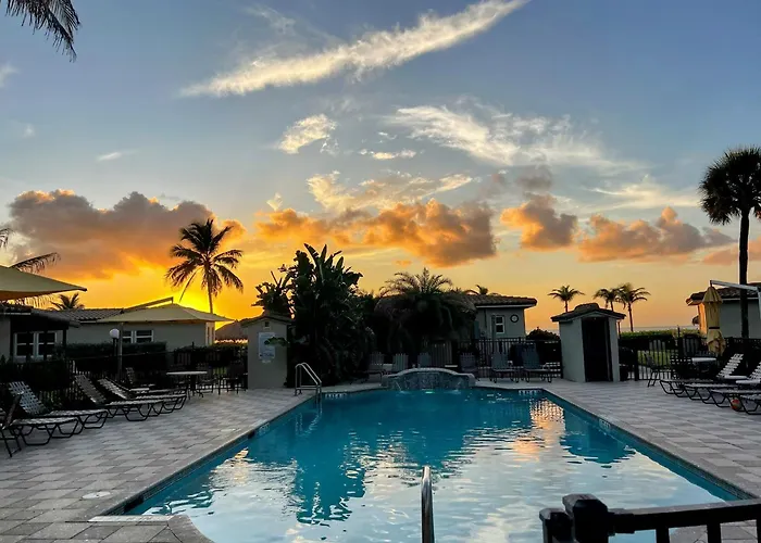 Royal Flamingo Villas