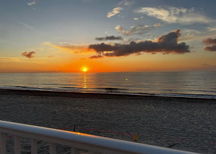 Royal Flamingo Villas Hillsboro Beach