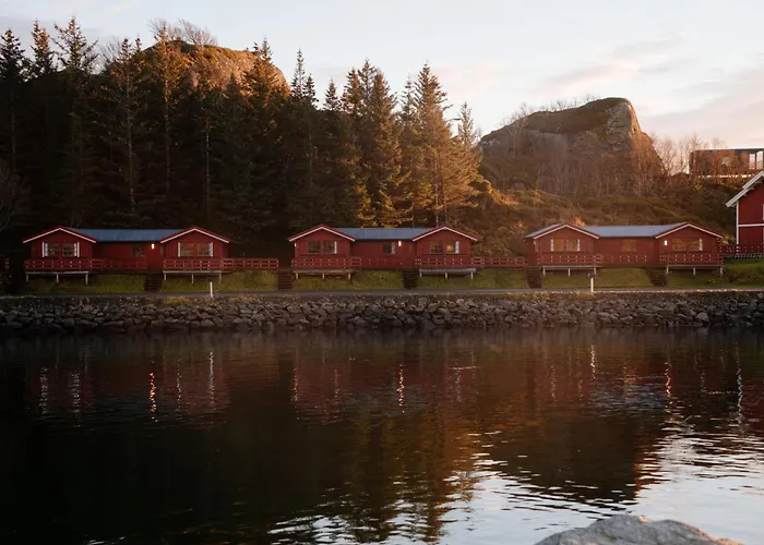 Skarungen - Hotel, Cabins And Camping Kabelvåg