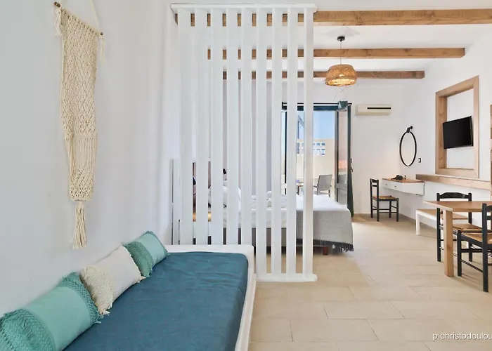 Kyra Panagia Hotel
