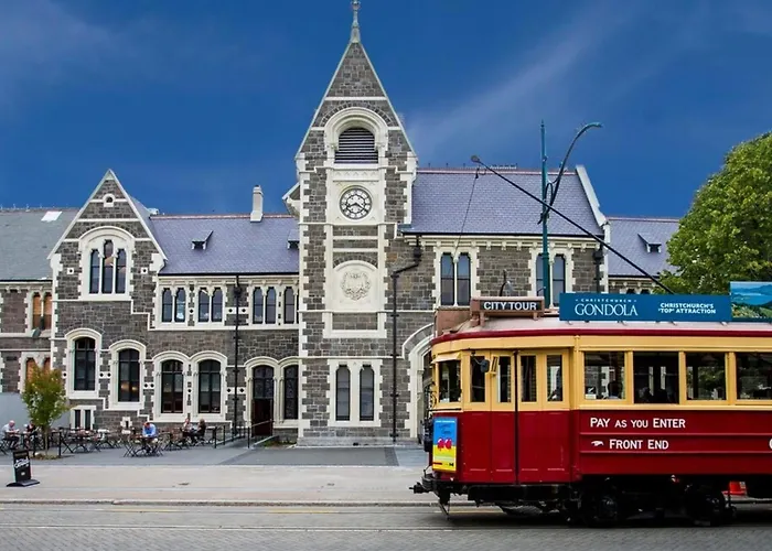 Tower Junction Motor Lodge: Central Stay with Free Railway Shuttle