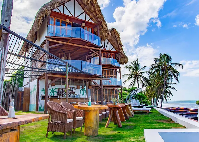 Rch Luxury Hotel & Pool