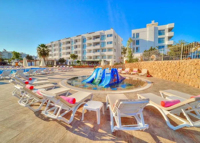 Jasmine Court Hotel & Casino