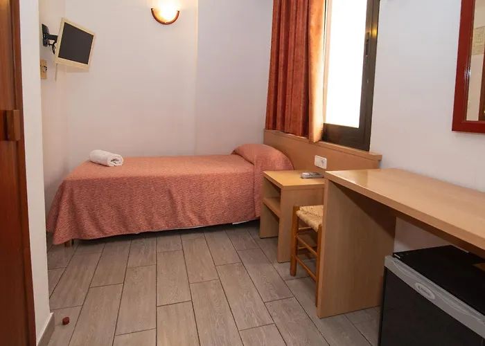 Hostal Montana Sant Antoni de Portmany