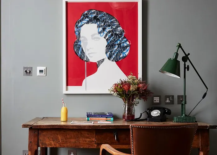 Artist Residence London