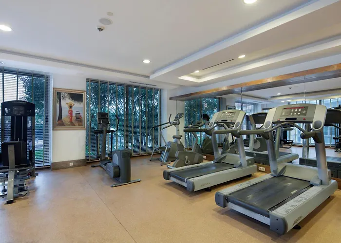Alba Queen Hotel Side