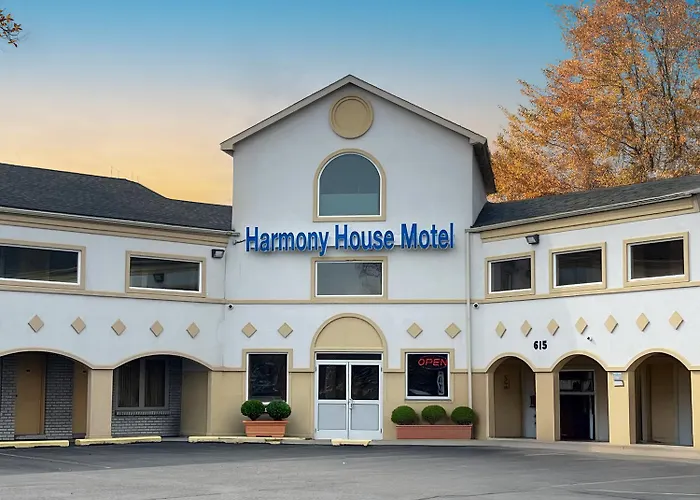 Harmony House Motel