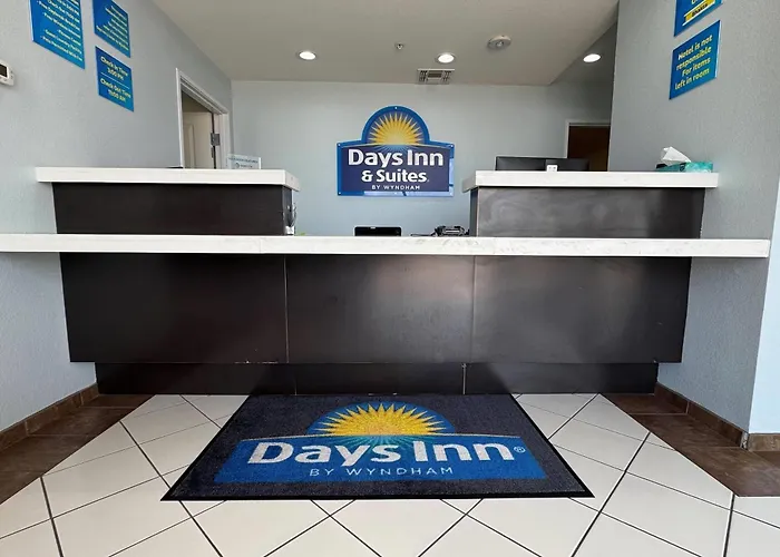 Days Inn & Suites By Wyndham Colorado City/I-20