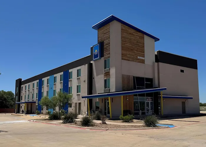 Days Inn & Suites By Wyndham Colorado City/I-20