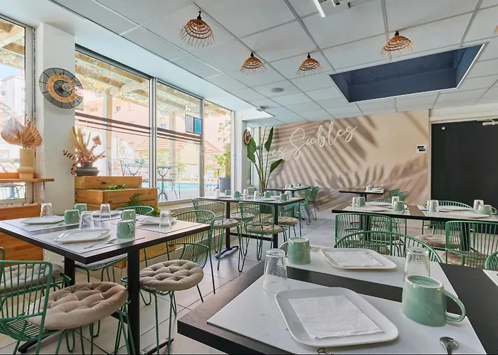 Hotel Les Sables - Urban Style - By Logis Hotels Canet-en-Roussillon