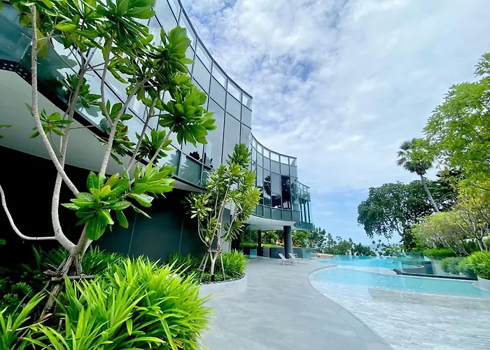Arom Wongamat Pattaya