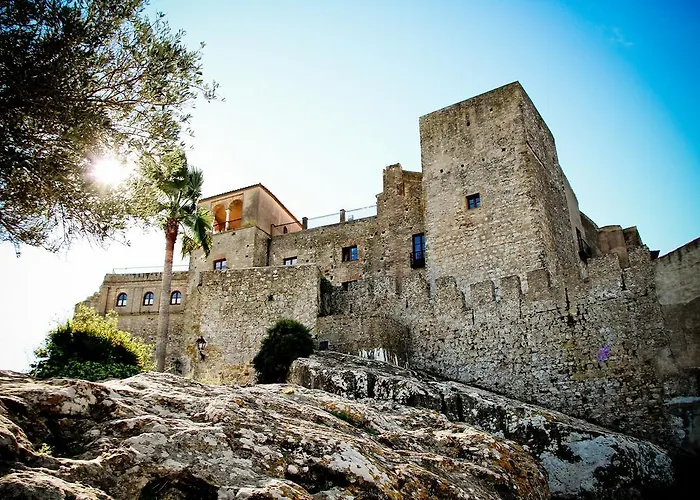 Hotel Tugasa Castillo De Castellar