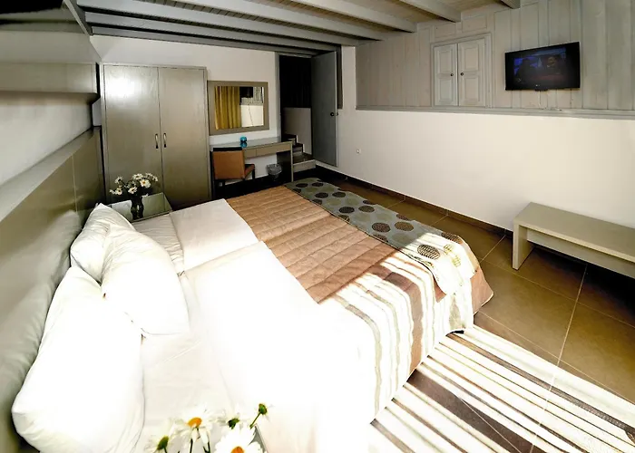 Apolis Beachscape