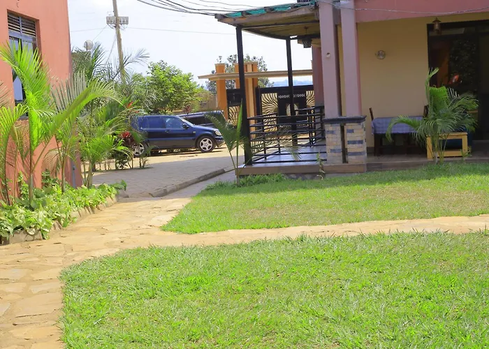 Golden Suites Hotel