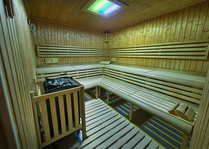 Wellness Hotel Diamant Hluboka nad Vltavou