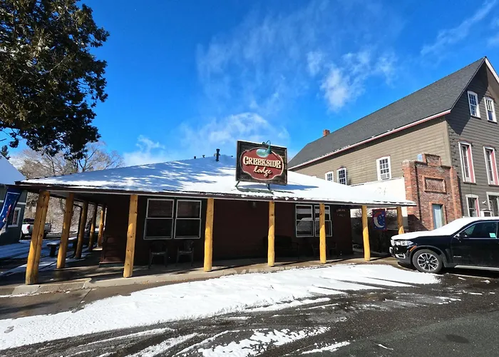 Creekside Lodge