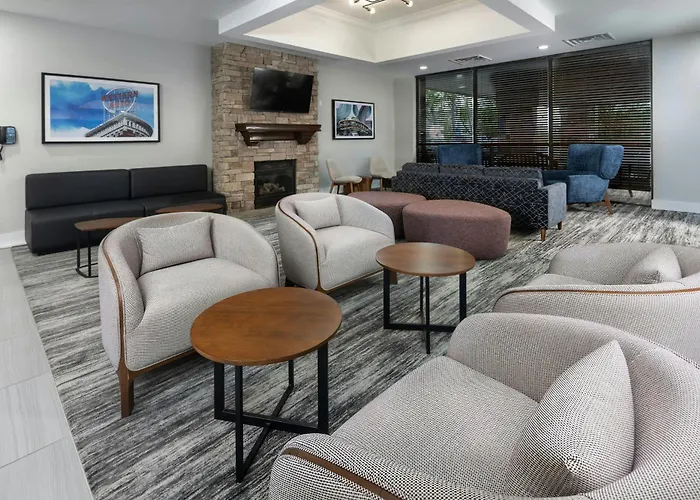 Four Points By Sheraton Kansas City Airport