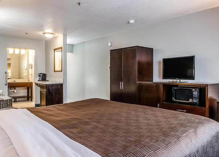 Clarion Hotel By Humboldt Bay Eureka